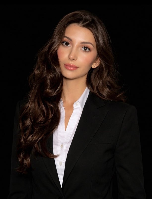 Headshot of Nusha Nasiri